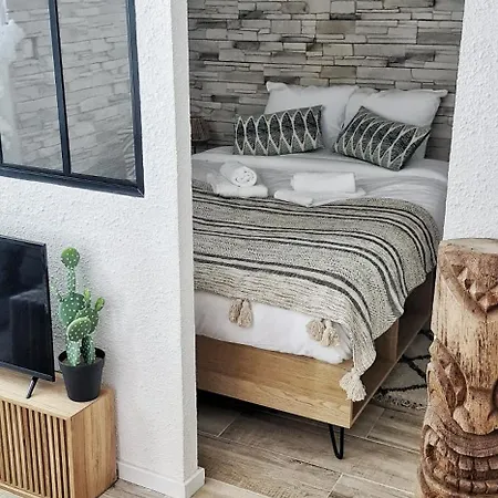 N1-terrasse - Barbacane - Pieds Cite - Clime Mobile * Carcassonne