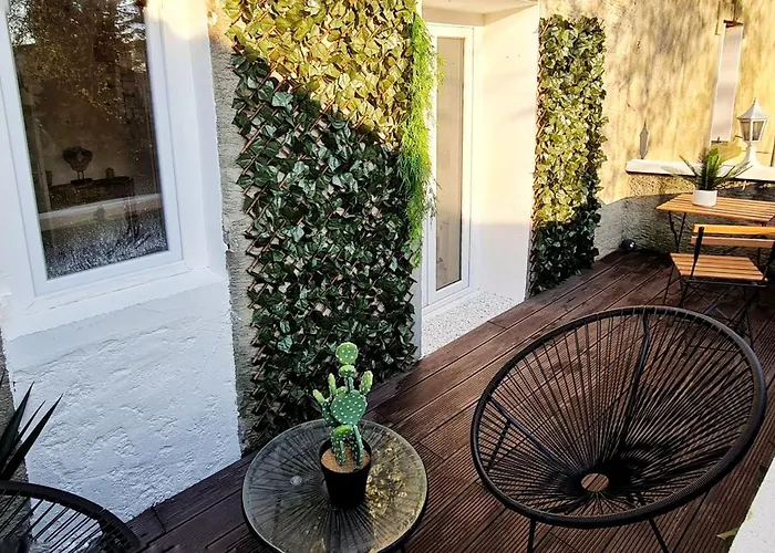 N1-terrasse - Barbacane - Pieds Cite - Clime Mobile Apartment *